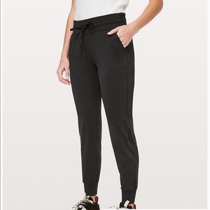 lululemon perfect condition ready to rulu pant
